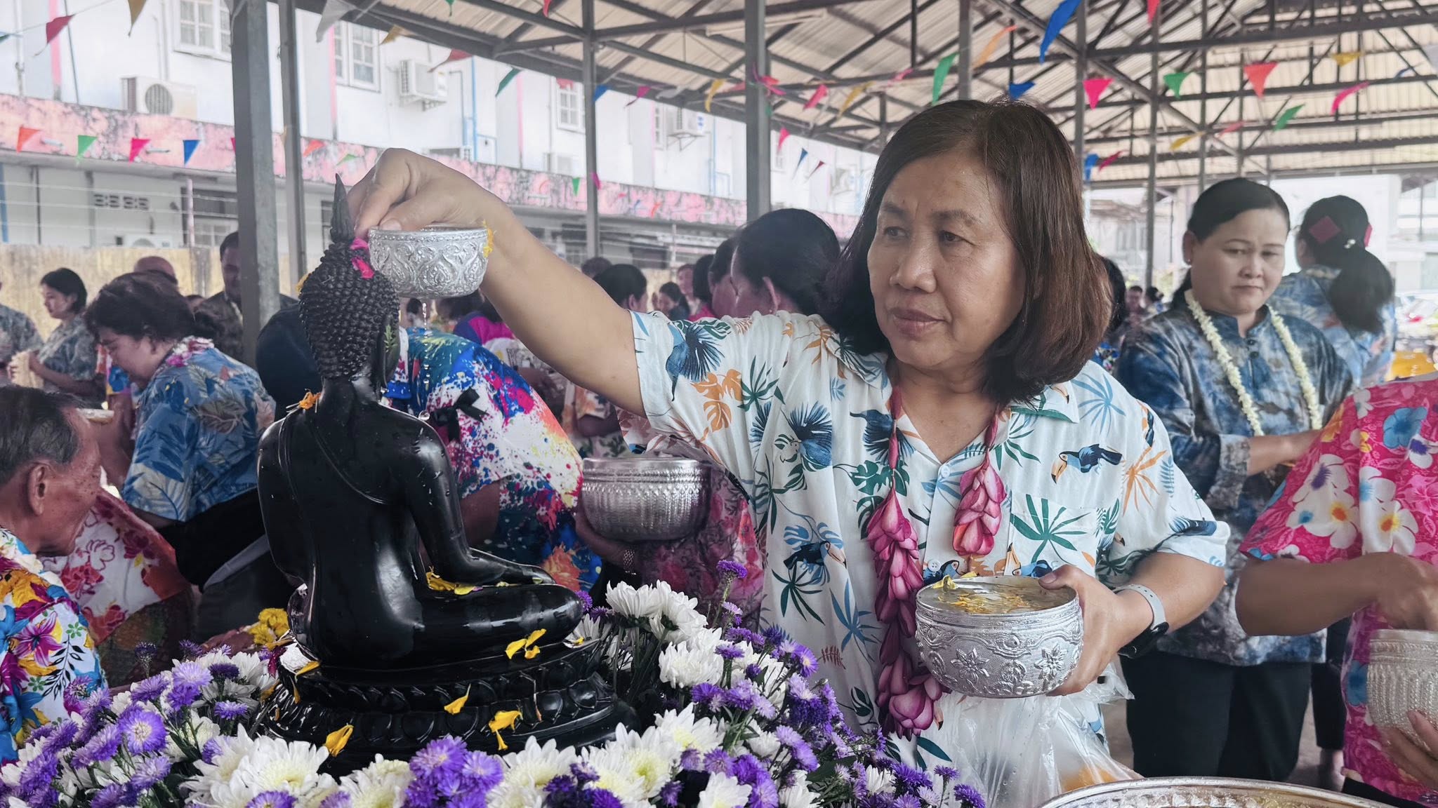 พช.กุดบาก : ร่วมสืบสานประเพณีไทย ในกิจกรรมตุ้มโฮม สงกรานต์ พัฒนาชุมชน ปี 2569